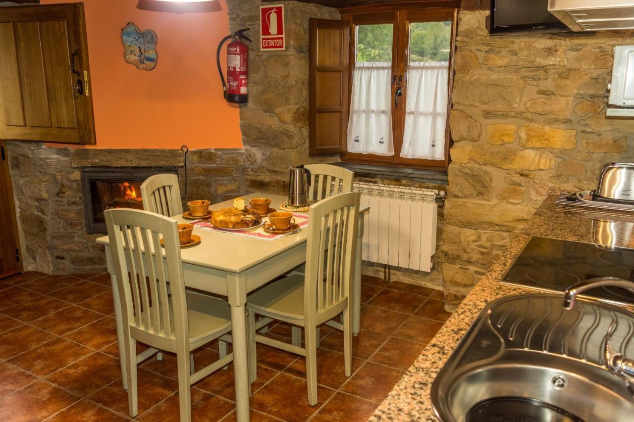 Apartamentos Rurales Tía Vicenta Santa Eulália de Oscos Exterior foto